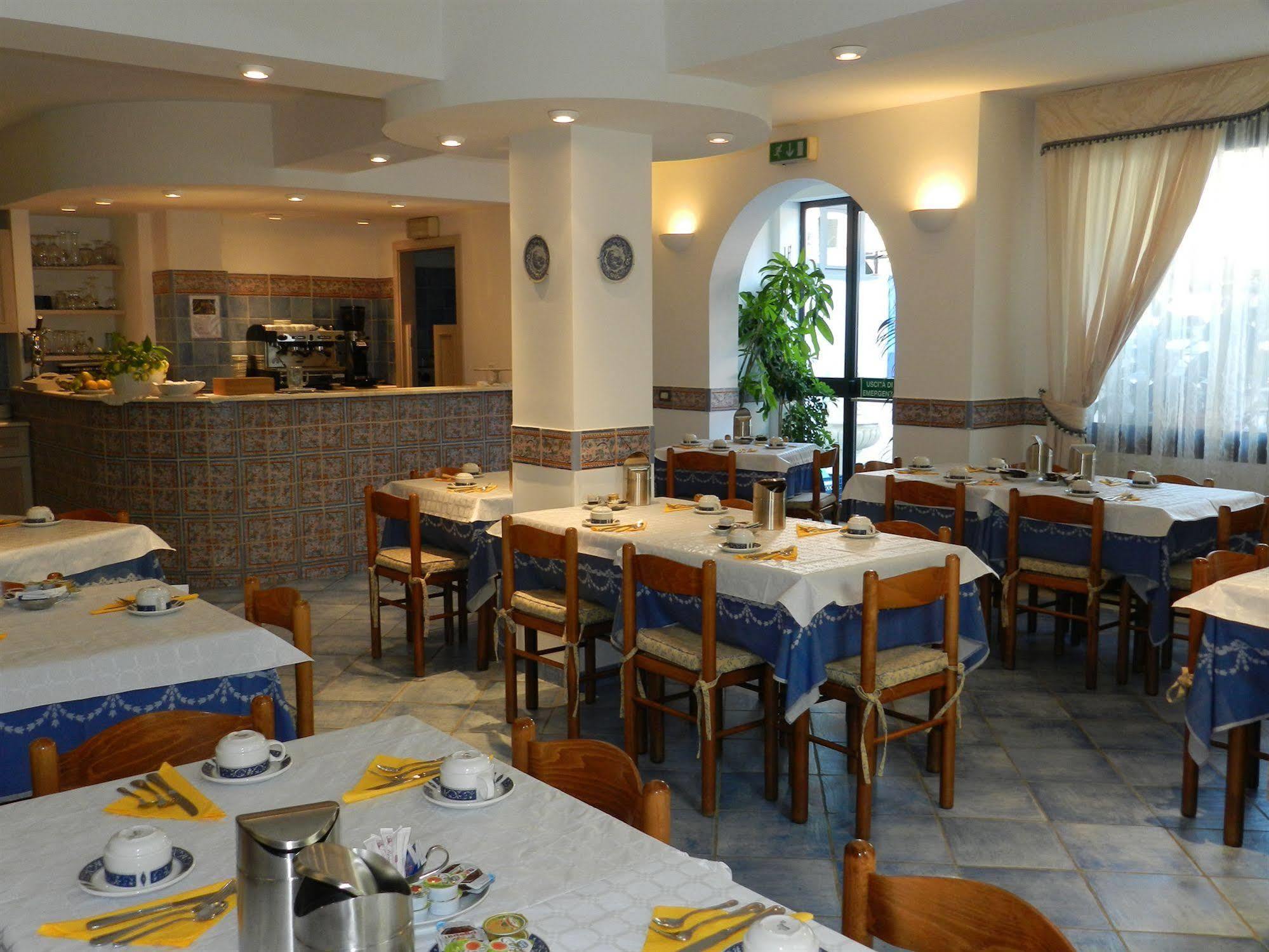 Punta Mesco Hotel